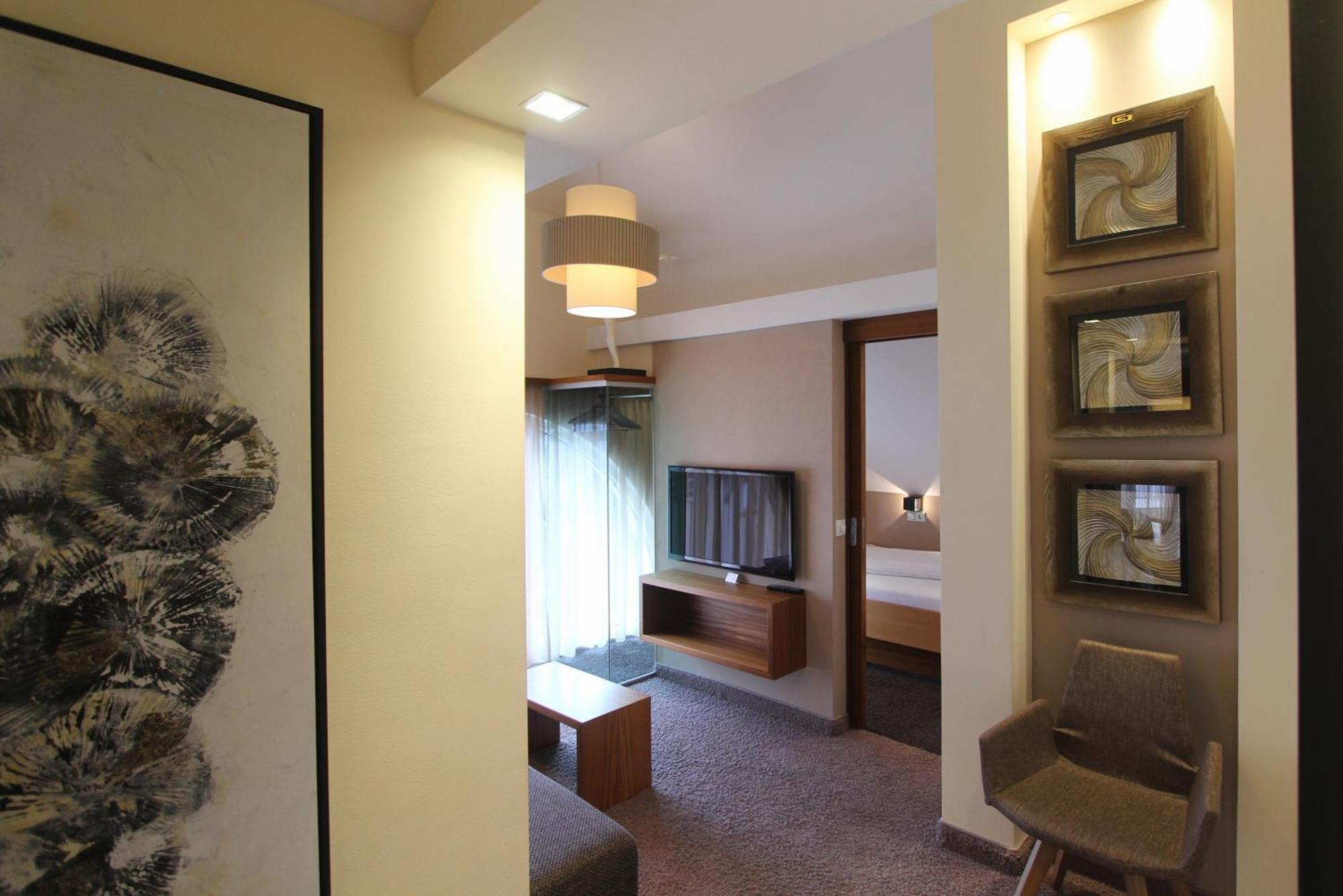 Gruetter Luxury Apartments Ischgl Room photo