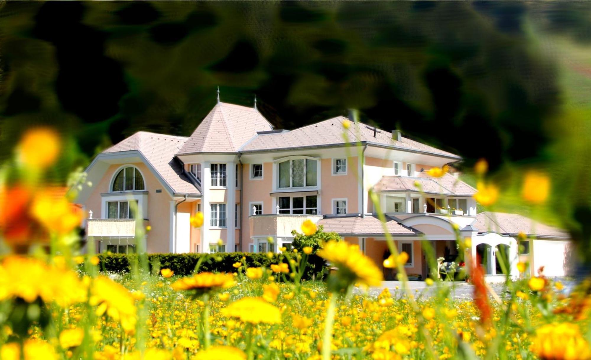 Gruetter Luxury Apartments Ischgl Exterior photo